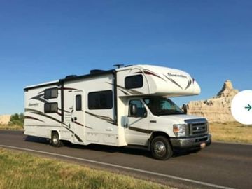 BOB- 2018 Forest River Sunseeker Sleep 8 - 10 with extra storage