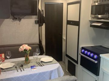 2022 Jayco Jay Flight SLX 8 264BH, SLEEPS 9