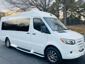 2023 Ultimate Toys Coach- Amazing Family Road Trip Vehicle
