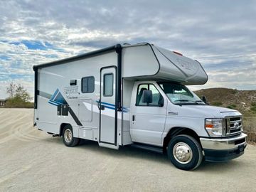 2022 Coachmen Cross Trail 22XG — Off-Grid Ready, Solar & Garage