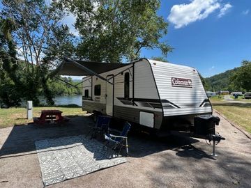 2022 Dutchmen Coleman Lantern LT 274BH