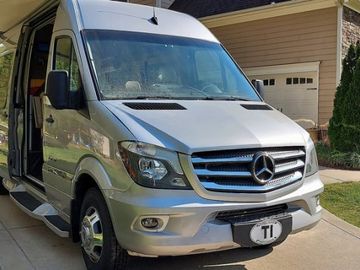 2018 Mercedes Benz Sprinter - Winnebago ERA - NOW WITH SOLAR and Lithium!!!