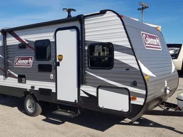 2017 Coleman 17F - Bravo