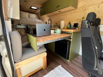 Family & Pet Friendly Sprinter