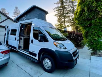 Winnebago Solis