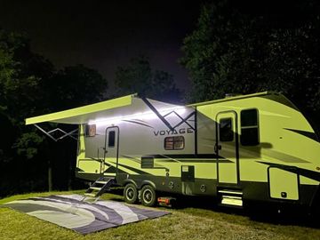 2021 Winnebago Voyage