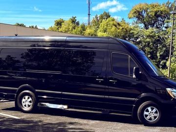 2020 Luxury Mercedes Sprinter Van - 10 Passenger - Ultimate Presidential