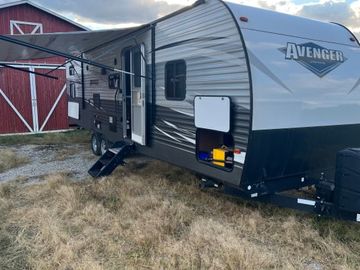 2019 Avenger 31DBS
