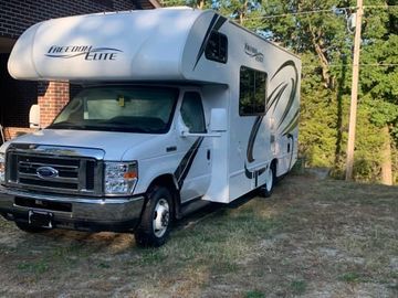 2019 Thor Freedom Elite "Lulu"