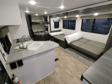 New 2022 Keystone RV Hideout M-26BHWE