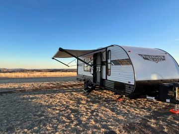 2022 Bunkhouse **Sleeps 9**