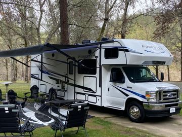 2023 Forester Classic 32' Class C Motorhome "Veronica"