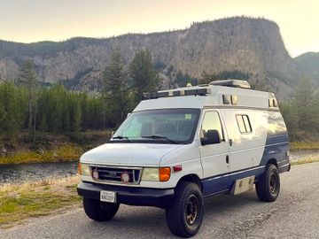 Susan .... 2003 Ford E350 7.3 Diesel