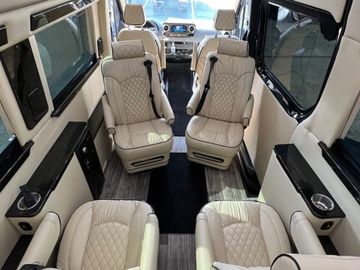 Ultimate Coach Sprinter