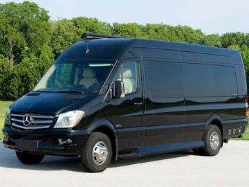 2023 Ultimate Toys Luxury Coach with restroom