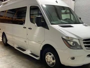 Mercedes Benz Galleria 24SQ,