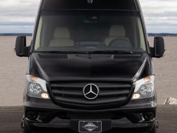 2019 Mercedes Sprinter van- Daycruiser