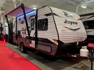 Alison's 2022 Jayco Jay Flight SLX