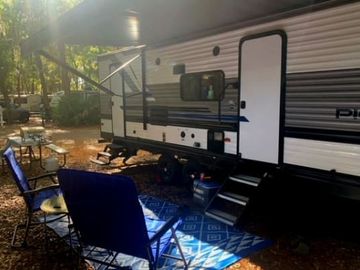 Vacation Anywhere in Comfort with Jim's Heartland Pioneer!