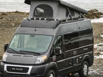 *2023 new* Froggy the shortest full amenity van! --Milwaukee-
