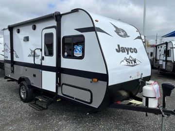 Midsize SUV Towable | Jayco Jay Flight 174BH Bunkhouse | Sleeps 5 |