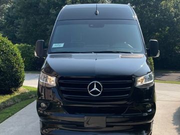 2022 mercedes sprinter 14 passenger