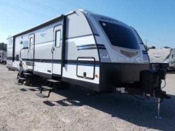 All you need to do is show up!  Fully stocked 2018 Jayco White Hawk.