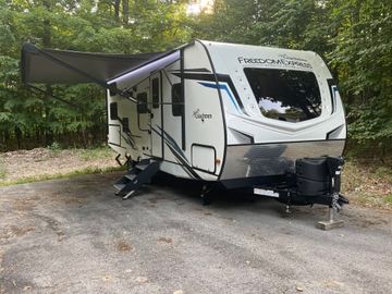 2022 Coachmen Freedom Express