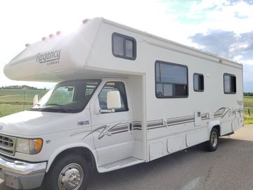 Troy’s Triple E Motor Coach