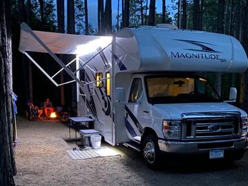 2021 Thor Motor Coach Magnitude GA22