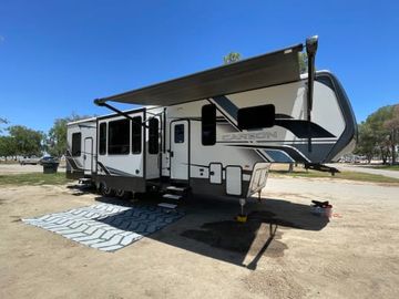 2021 Keystone Toy Hauler
