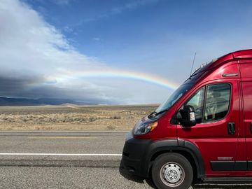 Starlink Enabled Winnebago "LTL JOE" Seats 6, Sleeps 4, 125 mi/day!