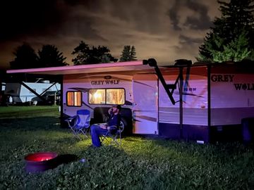 2015 Forest River Heat/AC & Extra Amenities