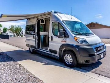 2023 Thor Rize Class B