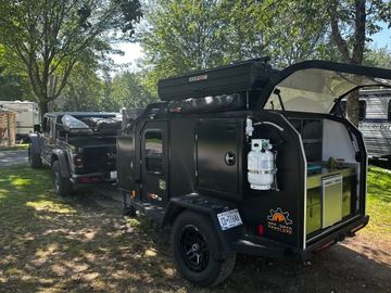 PANDONOMIUM! 2022 Off Grid Trailers Pando 2.0 + Roofnest Condor RTT