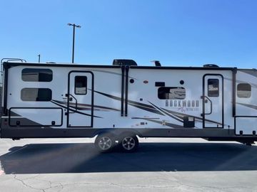 2022 Forest River Rockwood Ultra Lite