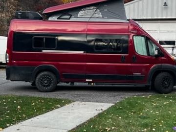 Winnebago Solis PX