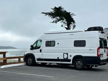 Sonoma Sunshine - 2023 Winnebago Solis - Seats 4 Sleeps 4!
