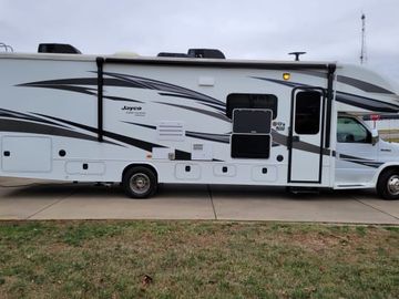 Super Clean Jayco Greyhawk Prestige Drivable Class C Motorhome 32 Ft