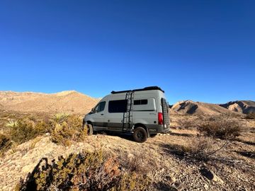 2023 Storyteller Overland Stealth Mode 4x4 - Off-road Pkg - Ultimate Camper