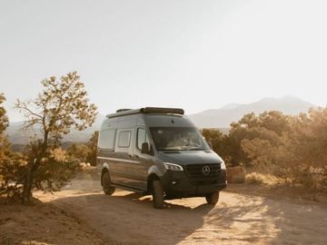 Warthog: 4x4 Winnebago Revel