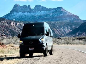 Mercedes Camper - Built for Adventure