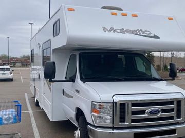 Newly Remodeled 2019 Majectic 28A Class C