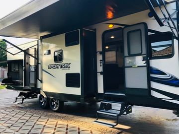 Desert Dwellers Bunkhouse