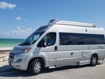 GRACE ROADTREK PIVOT SLUMBER - Voted Class B Of the Year for 2023!