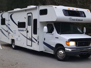 New listing 8 passengers , all dates available,money saver Class C Motorhom