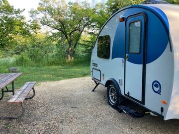 The Tiny Glamper - tow with your SUV!