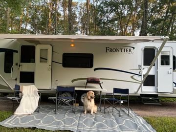 Making Memories - Frontier 31' Sleeps 1-7