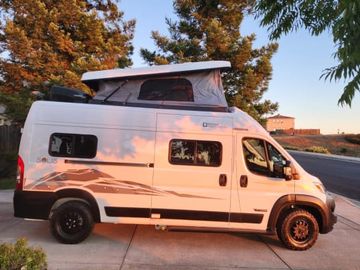 2025 Winnebago Solis National Park Edition