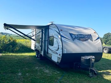 Forest River Wildwood X-Lite